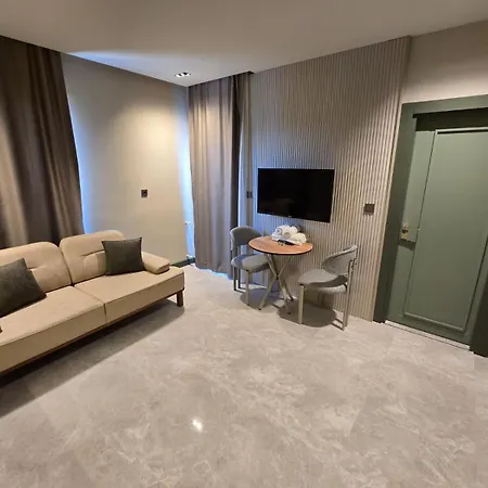 Meyde Apartmanhotel *